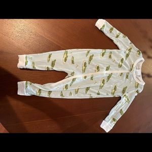 Milkbarn 9-12 month zipper onesie (worn and washed 1 time- like new!)